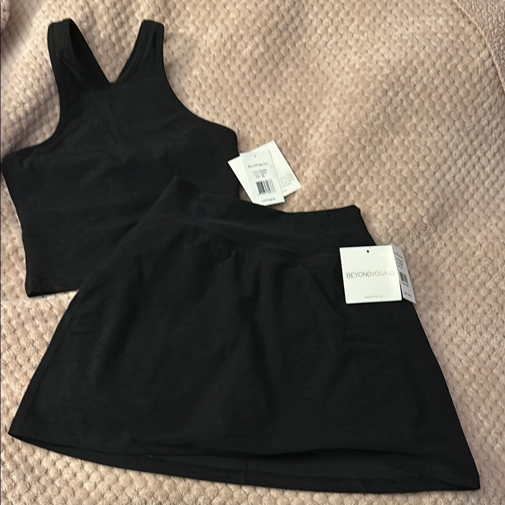 Beyond Yoga Darkest Night Circle Skirt XS and cropped tank XS set nwt Spacedye